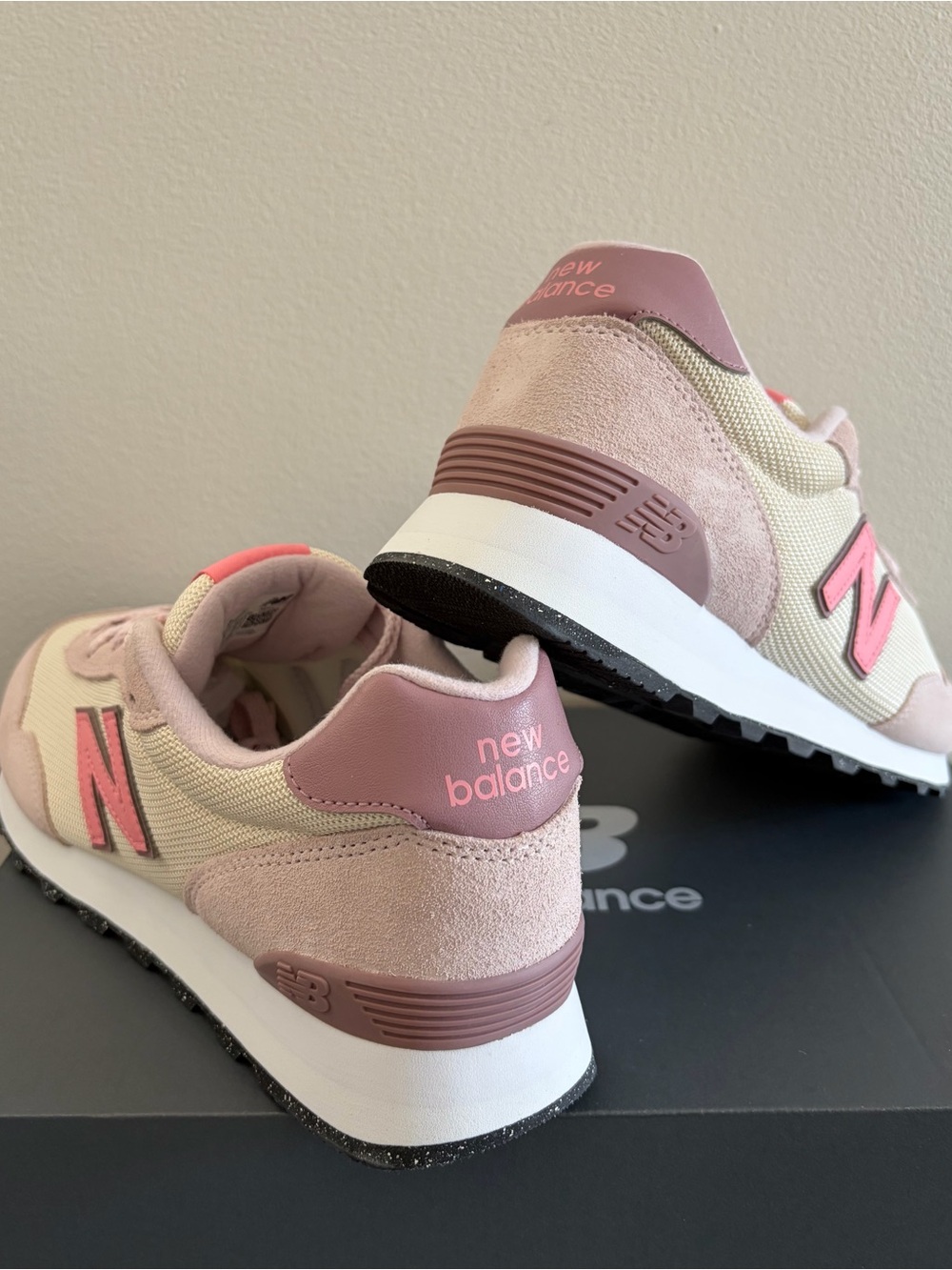 Women's Size 10 New Balance Women’s Pink and Cream Retro Runner Sneakers - Picture 2 of 7